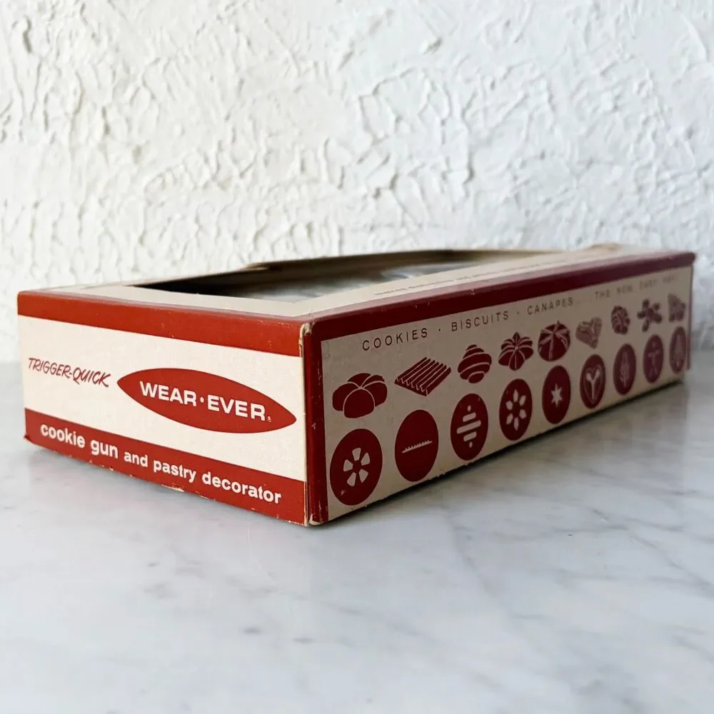 Vintage Wear-Ever Cookie Gun Pastry Decorator Trigger-Quick 3365 Spritz Complete